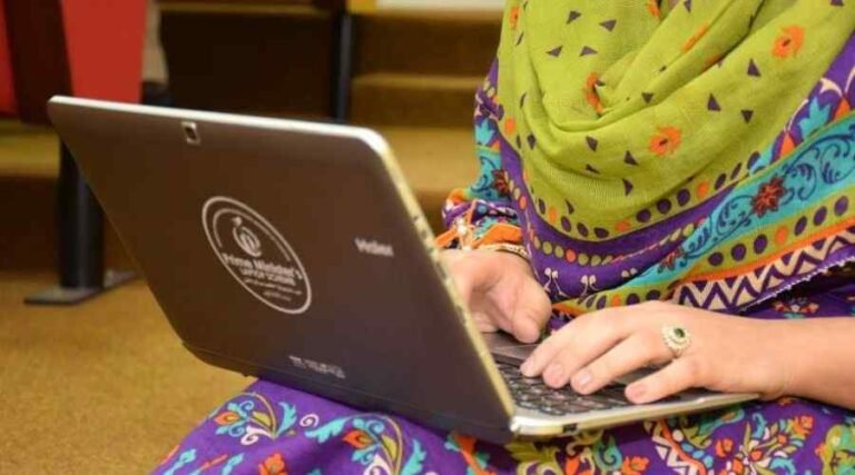 Punjab to Launch Second Phase of Free Laptop Distribution for Students